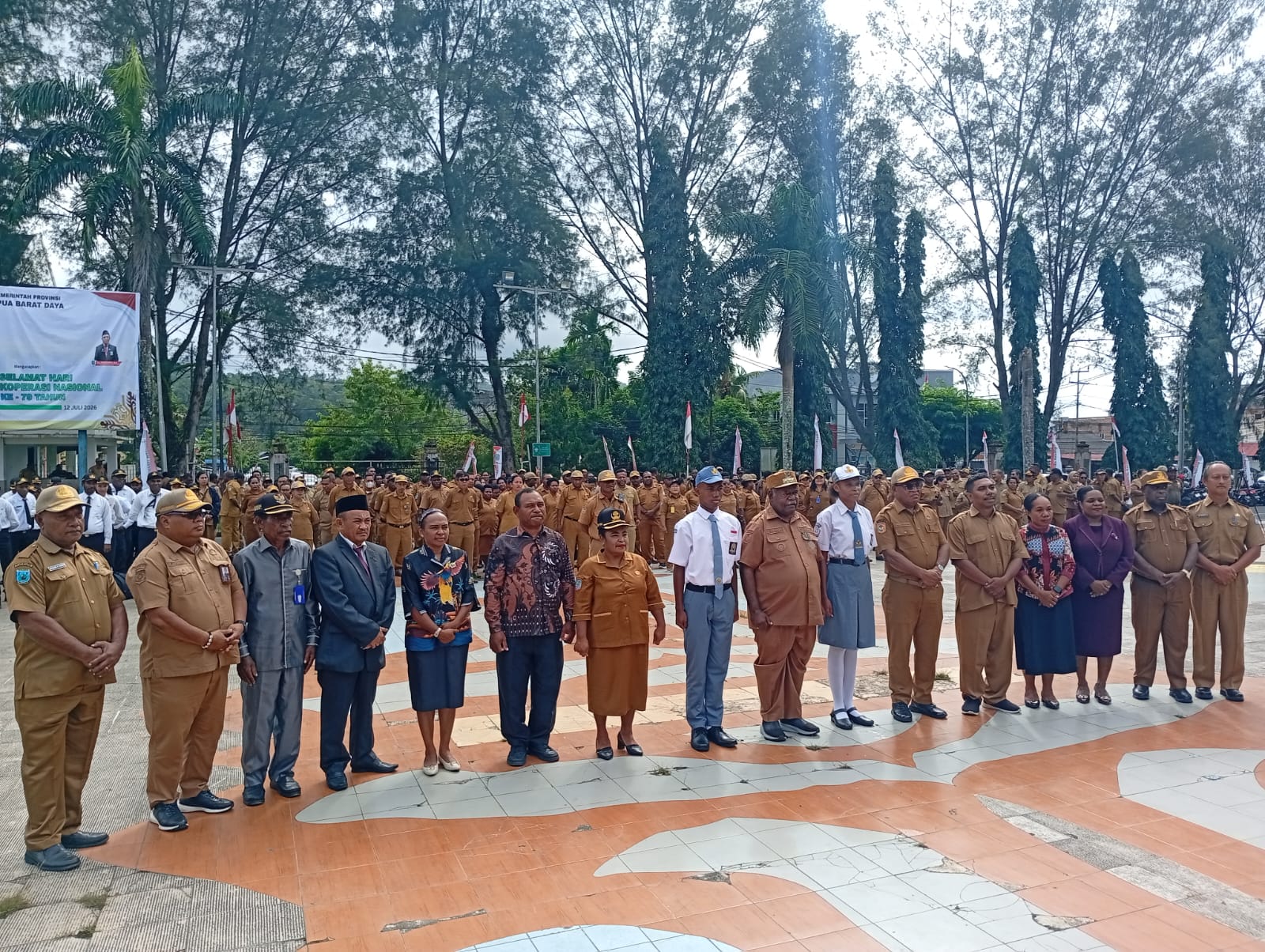 Dua Putra-Putri Papua Barat Daya Lolos Paskibraka Tingkat Pusat, Gubernur Lepas Menuju Pemusatan Latihan